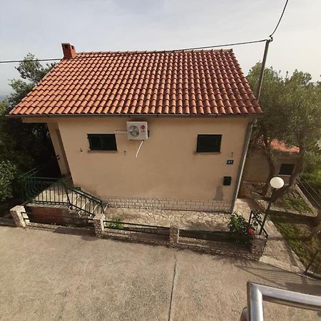 Apartman Maslina Pisak Exterior foto