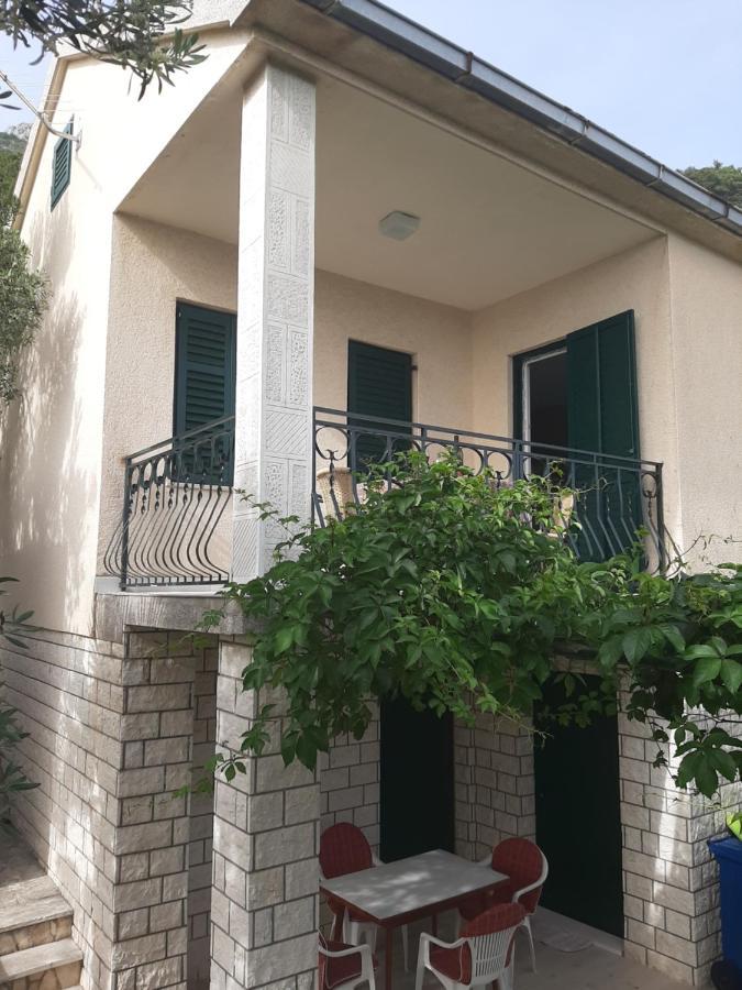 Apartman Maslina Pisak Exterior foto