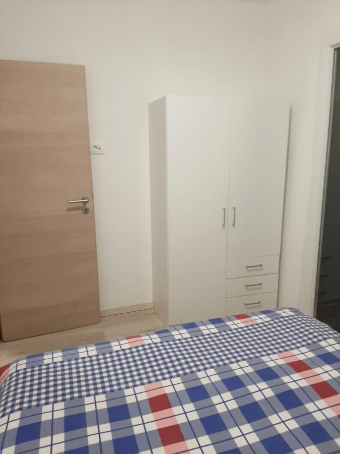 Apartman Maslina Pisak Exterior foto