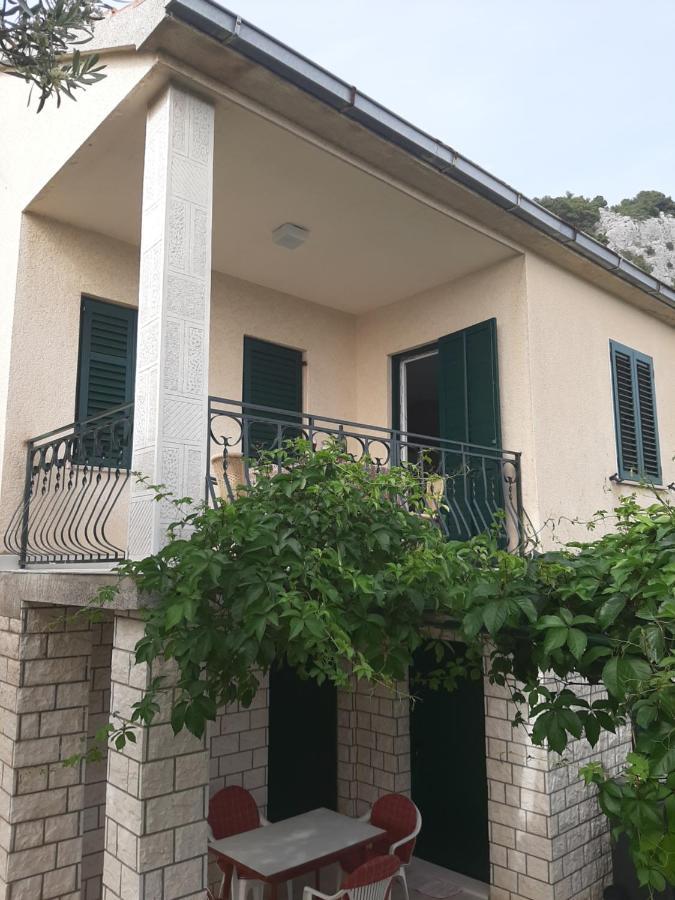 Apartman Maslina Pisak Exterior foto