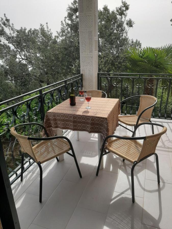 Apartman Maslina Pisak Exterior foto